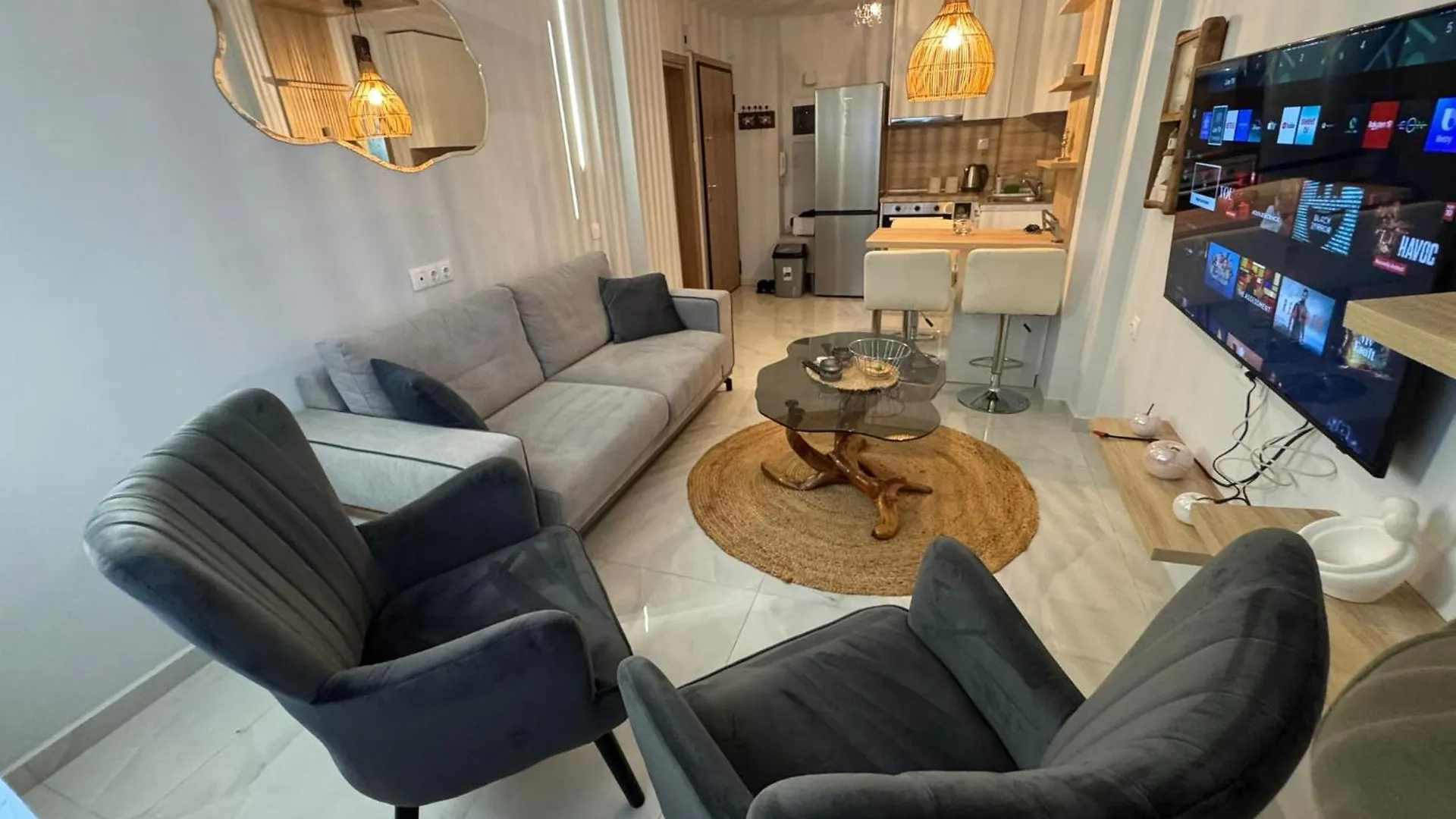 Luxary Stay Thessaloniki-400M From The Coast